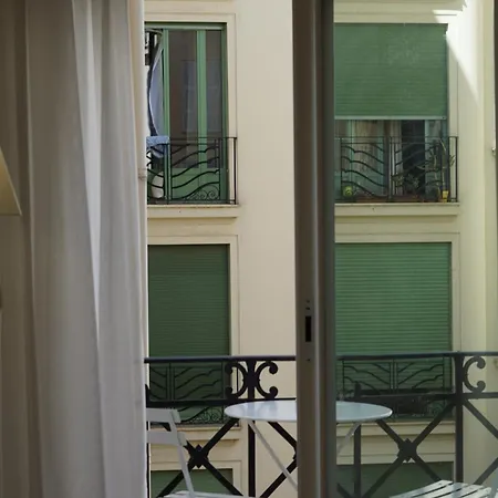 Carlton Nice, Partially Renovated 3* ニース