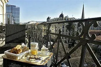 Carlton Nice, Partially Renovated 호텔