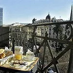 Carlton Hotel