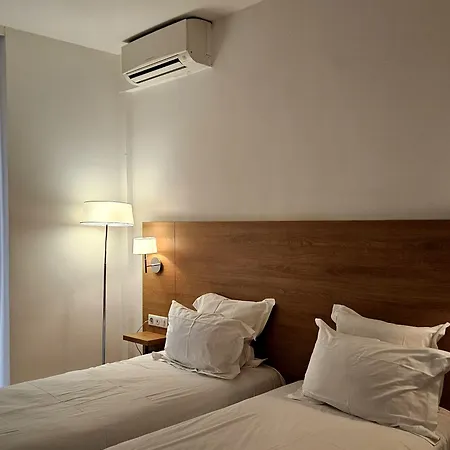 Carlton Nice, Partially Renovated 酒店