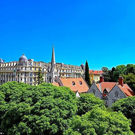 Szálloda Carlton 3*