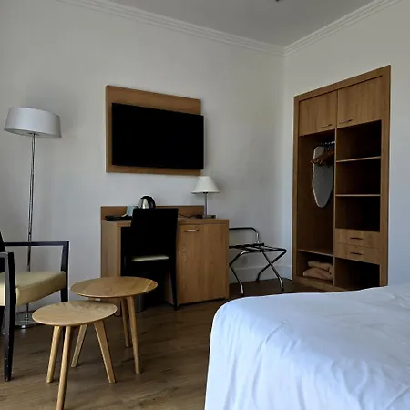 Carlton Nice, Partially Renovated نيس