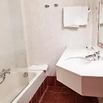 Szálloda Carlton 3*