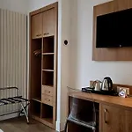 Szálloda Carlton 3*